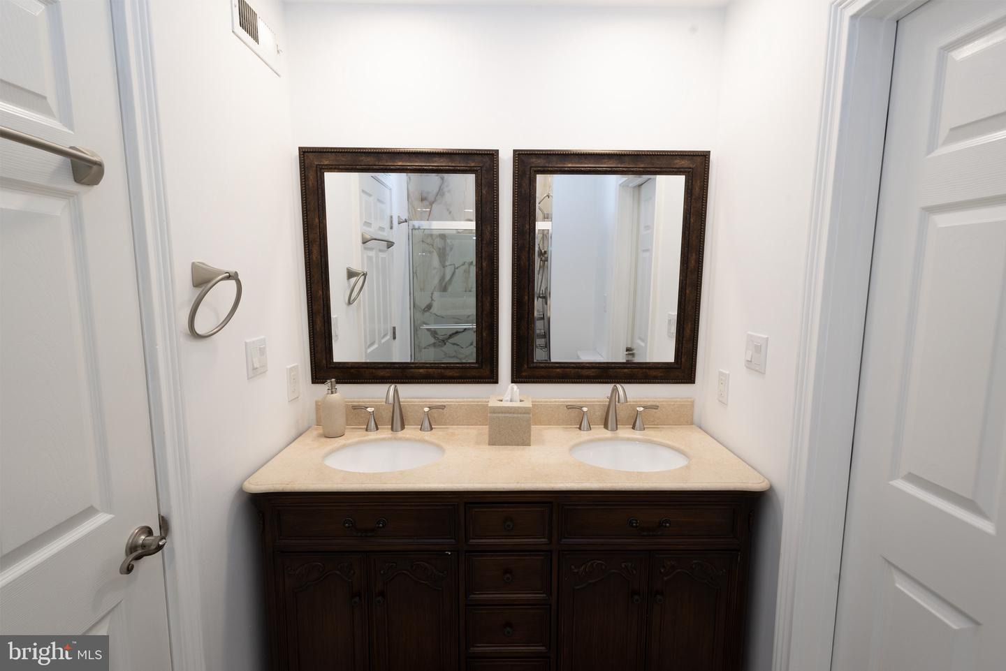 Huntingdon Valley, Pennsylvania, 19006, United States, ,7 BathroomsBathrooms,Residential,Active,1704674