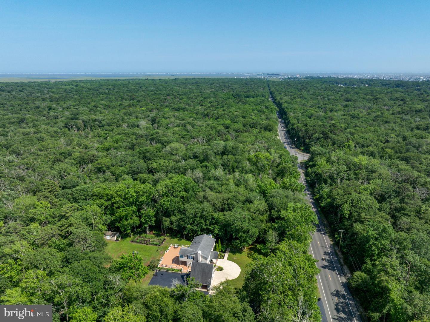 Manahawkin, New Jersey, 08050, United States, 4 Bedrooms Bedrooms, ,3 BathroomsBathrooms,Residential,Active,1879973