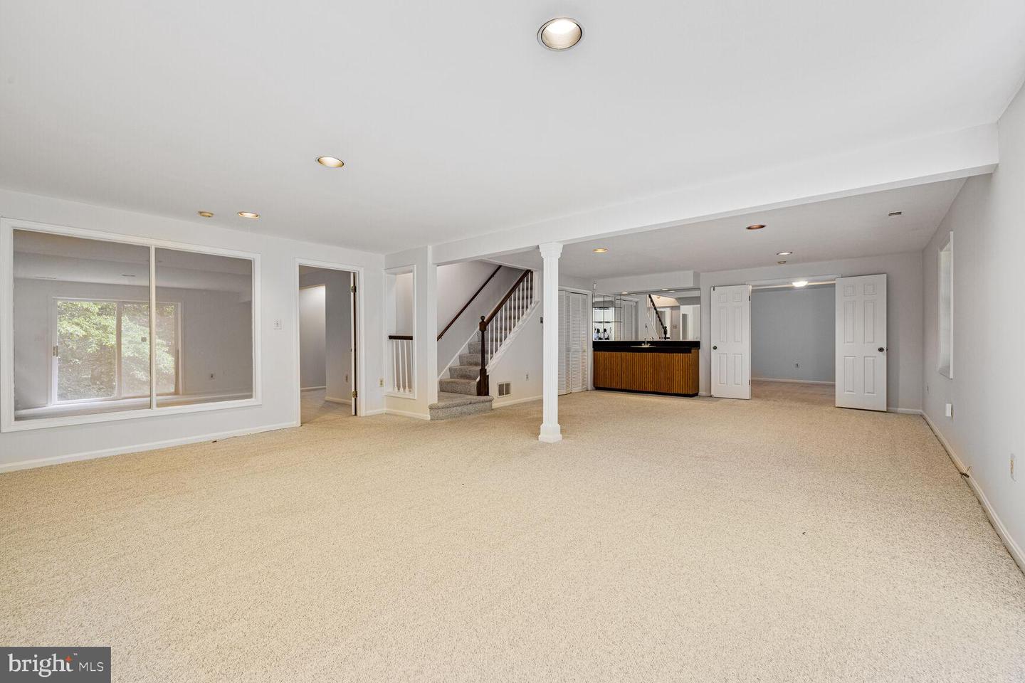 Potomac, Maryland, 20854, United States, 6 Bedrooms Bedrooms, ,6 BathroomsBathrooms,Residential,Active,1823958