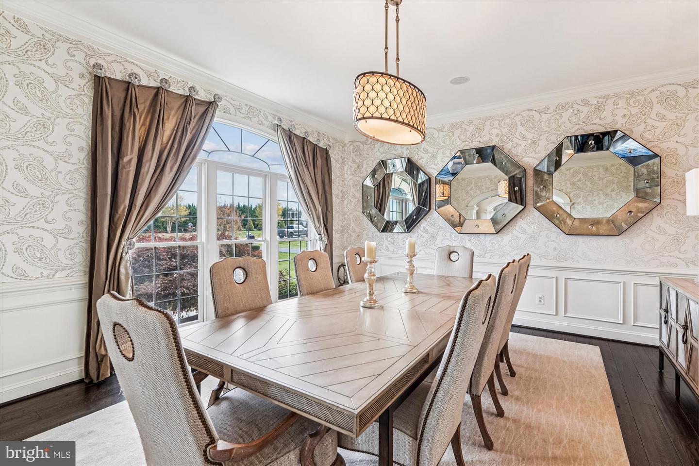 Leesburg, Virginia, 20175, United States, 5 Bedrooms Bedrooms, ,6 BathroomsBathrooms,Residential,Active,1987213