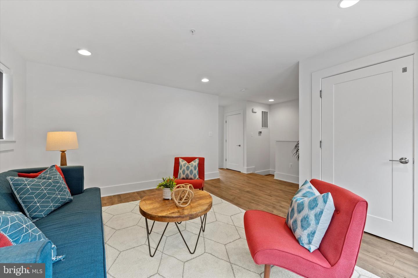 Potomac, Maryland, 20854, United States, 4 Bedrooms Bedrooms, ,5 BathroomsBathrooms,Residential,Active,1961966