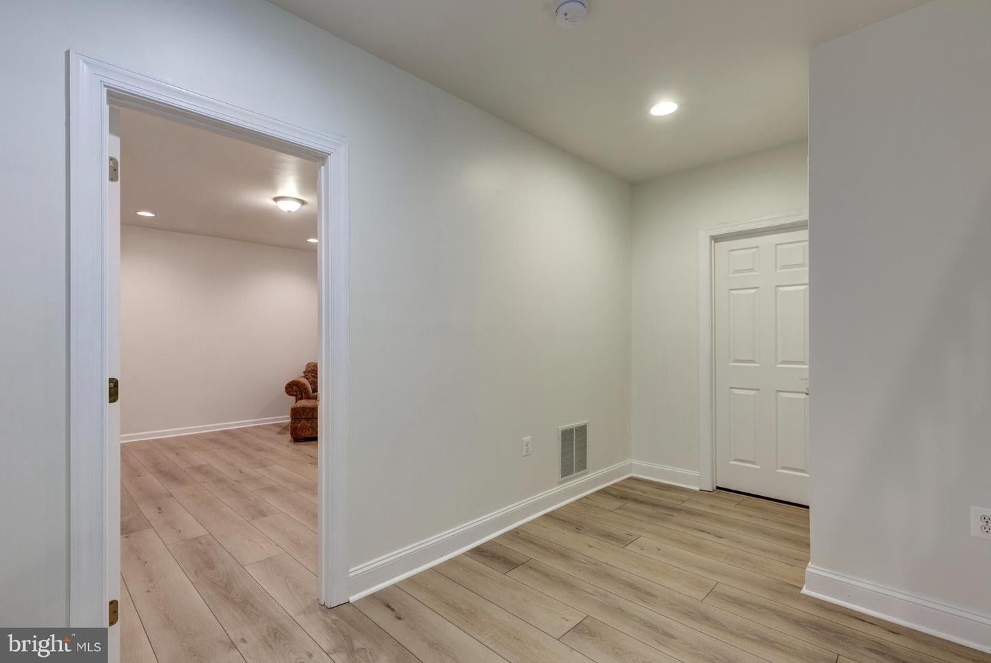 New Windsor, Maryland, 21776, United States, ,5 BathroomsBathrooms,Residential,Active,1829926