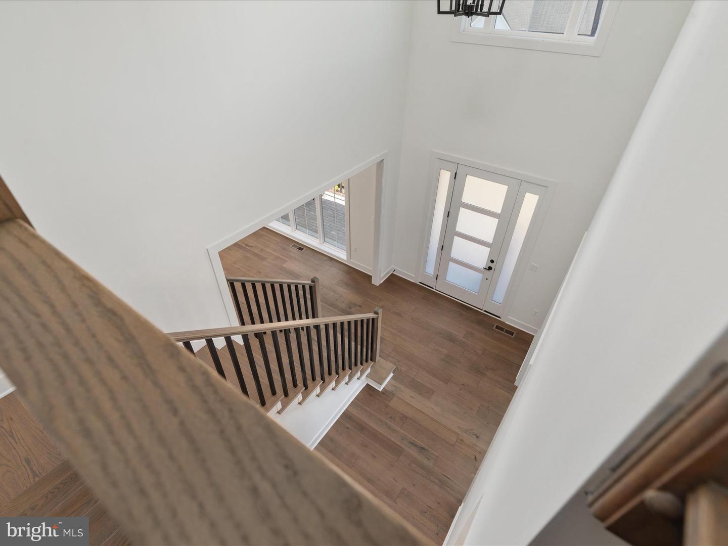 Oakton, Virginia, 22124, United States, 6 Bedrooms Bedrooms, ,6 BathroomsBathrooms,Residential,Active,1960120