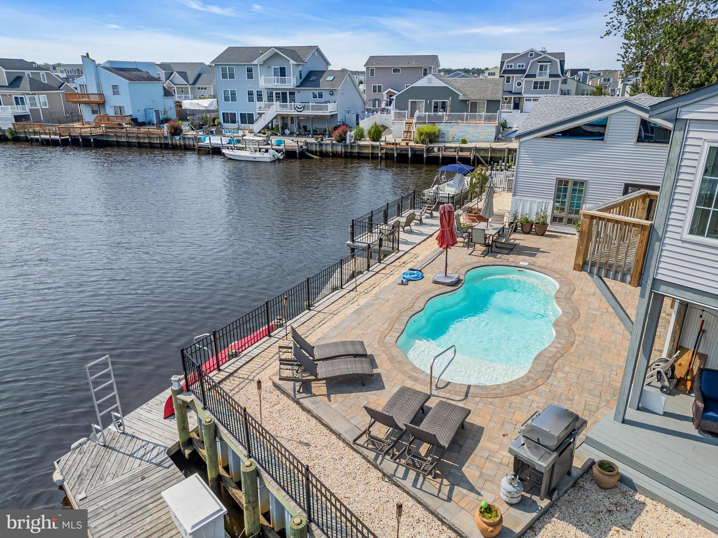 Manahawkin, New Jersey, 08050, United States, 4 Bedrooms Bedrooms, ,2 BathroomsBathrooms,Residential,Active,1919073