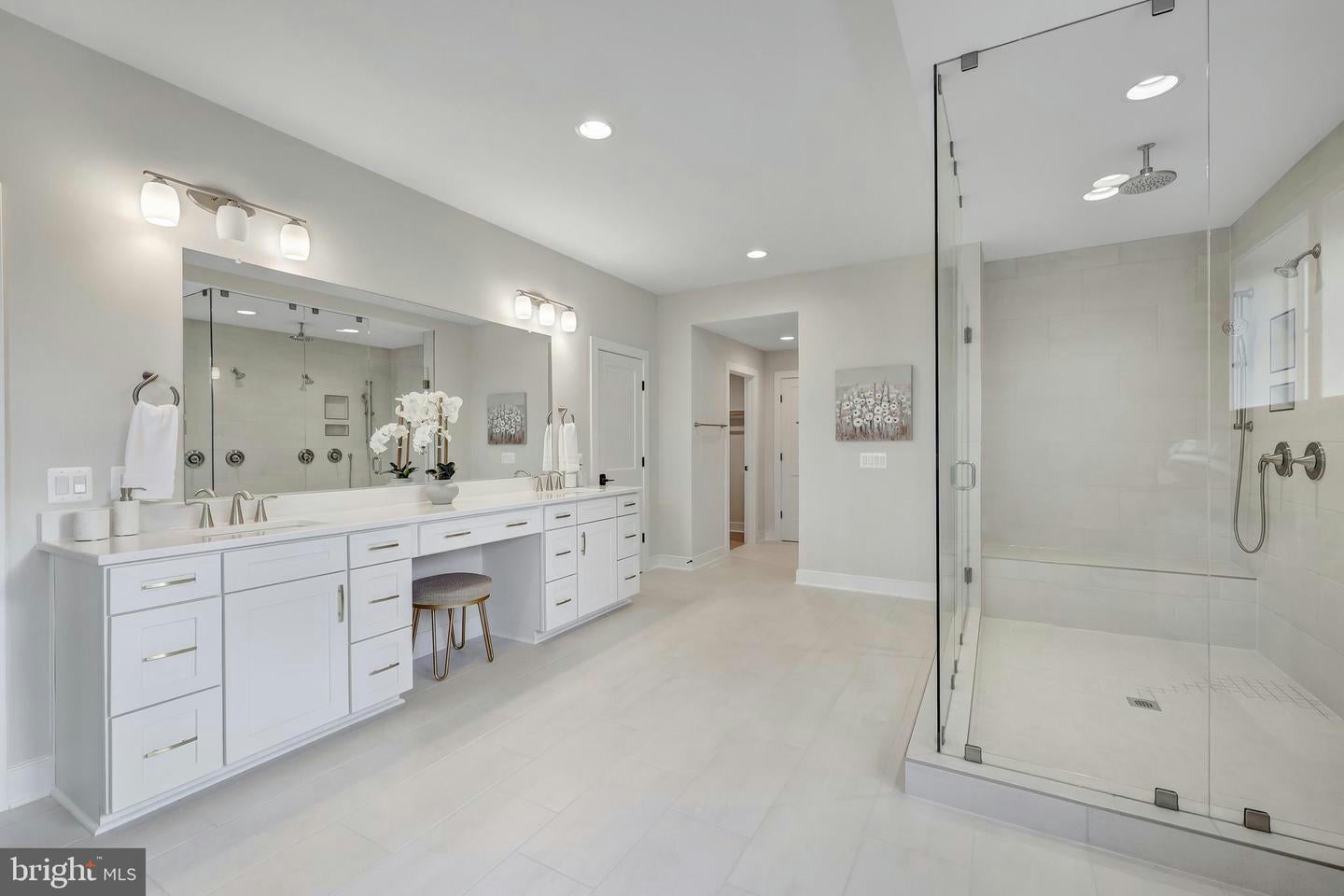 Arlington, Virginia, 22207, United States, ,Residential,Pending,1702157