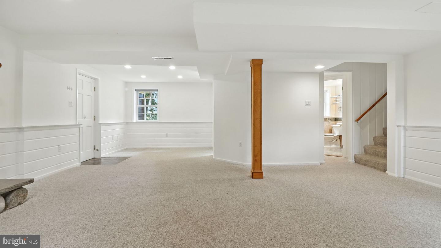 Alexandria, Virginia, 22308, United States, 4 Bedrooms Bedrooms, ,2 BathroomsBathrooms,Residential,Active,1936138