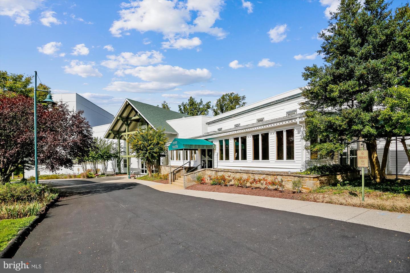 Olney, Maryland, 20832, United States, 4 Bedrooms Bedrooms, ,3 BathroomsBathrooms,Residential,Active,1969632