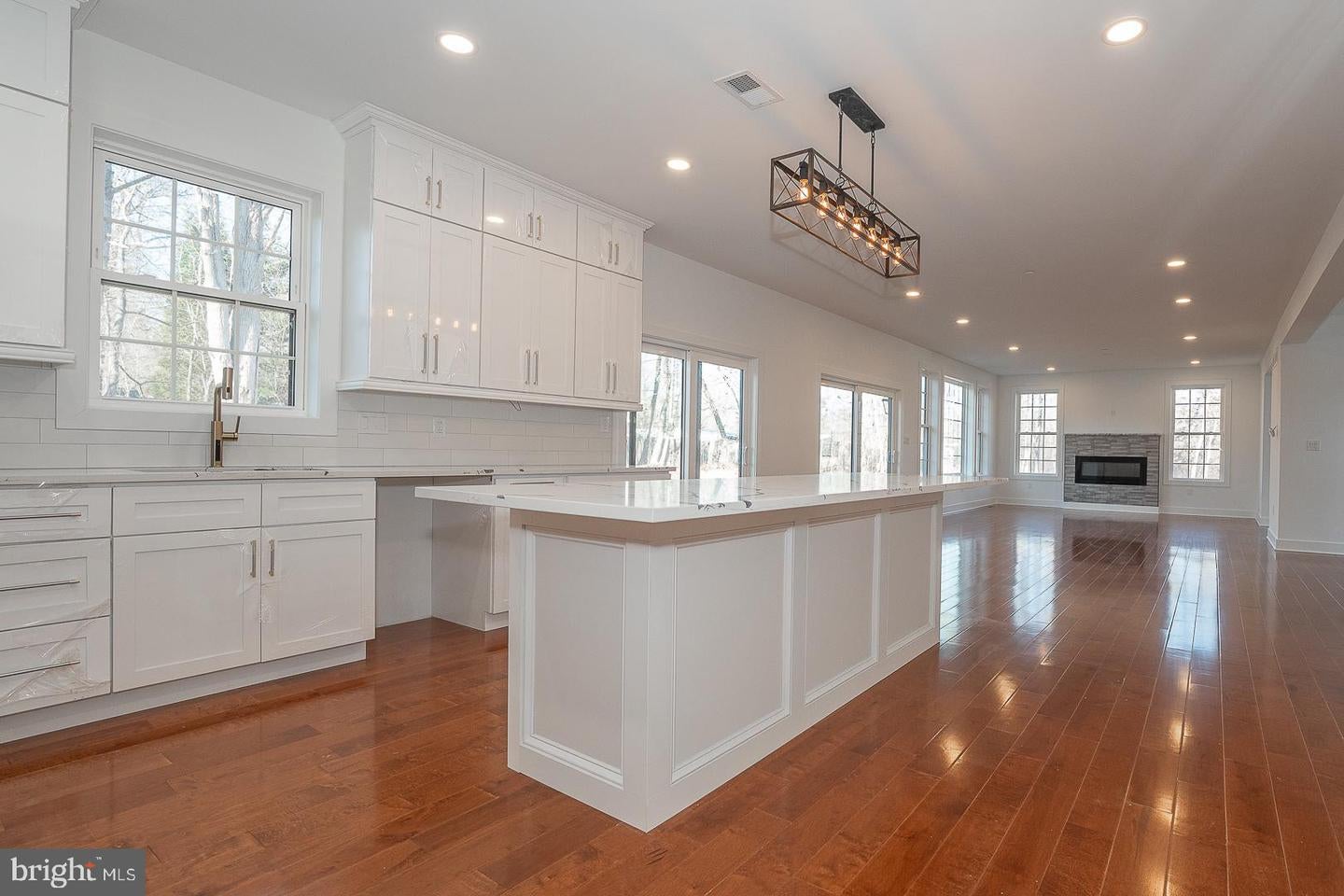 Chalfont, Pennsylvania, 18914, United States, 5 Bedrooms Bedrooms, ,4 BathroomsBathrooms,Residential,Active,1945225