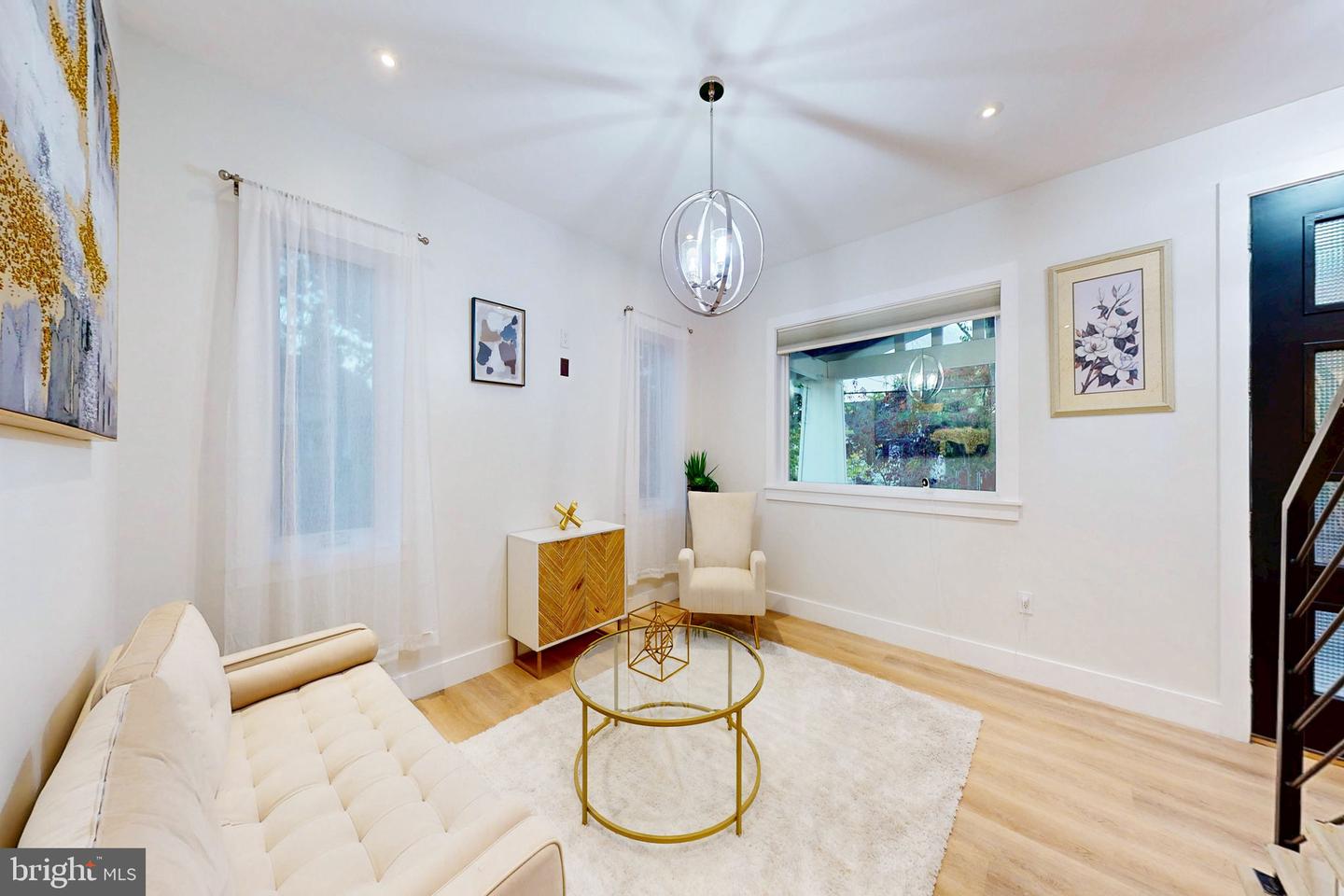 Washington, District Of Columbia, 20018, United States, 6 Bedrooms Bedrooms, ,5 BathroomsBathrooms,Residential,Active,1964489