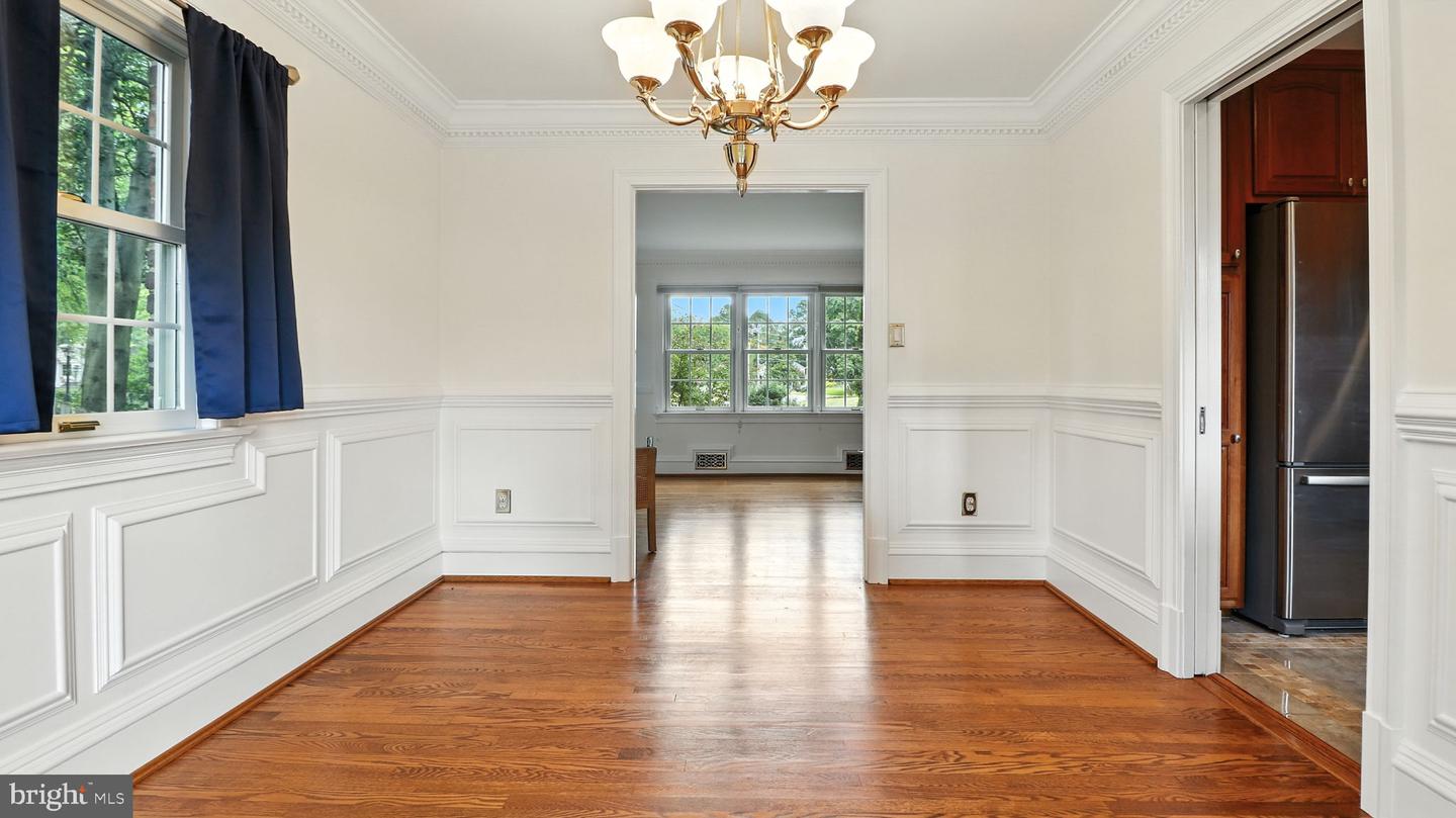 Alexandria, Virginia, 22308, United States, 4 Bedrooms Bedrooms, ,2 BathroomsBathrooms,Residential,Active,1936138
