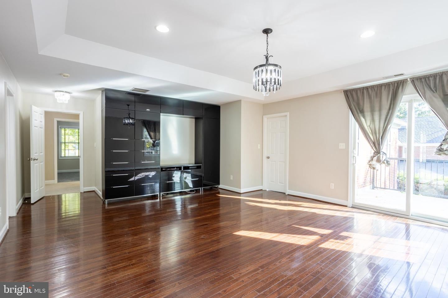 Baltimore, Maryland, 21215, United States, 6 Bedrooms Bedrooms, ,6 BathroomsBathrooms,Residential,Active,1985862