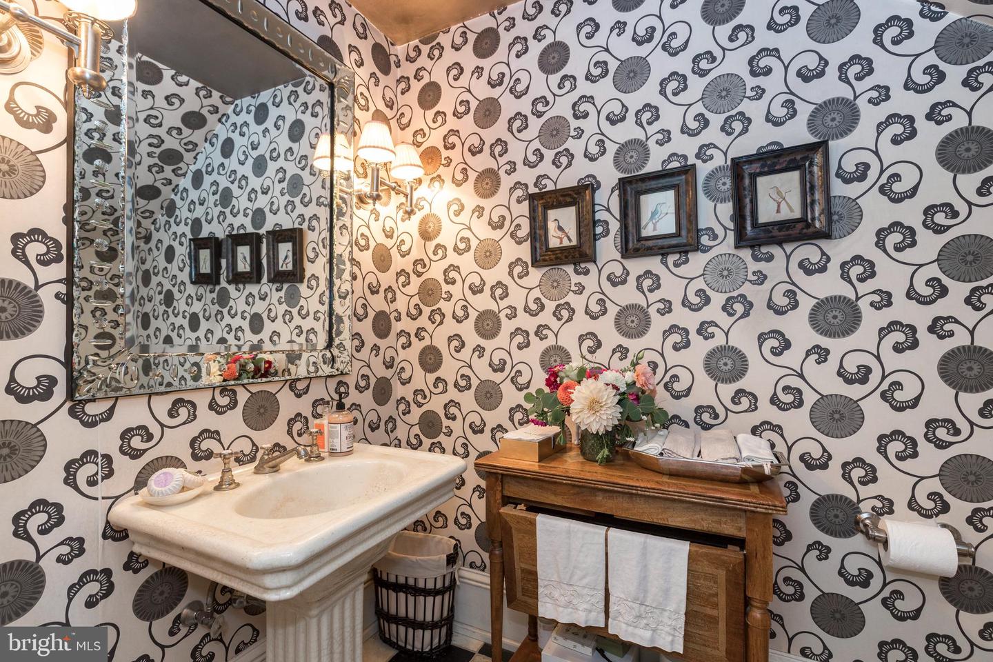 Kennett Square, Pennsylvania, 19348, United States, ,9 BathroomsBathrooms,Residential,Active,1704224