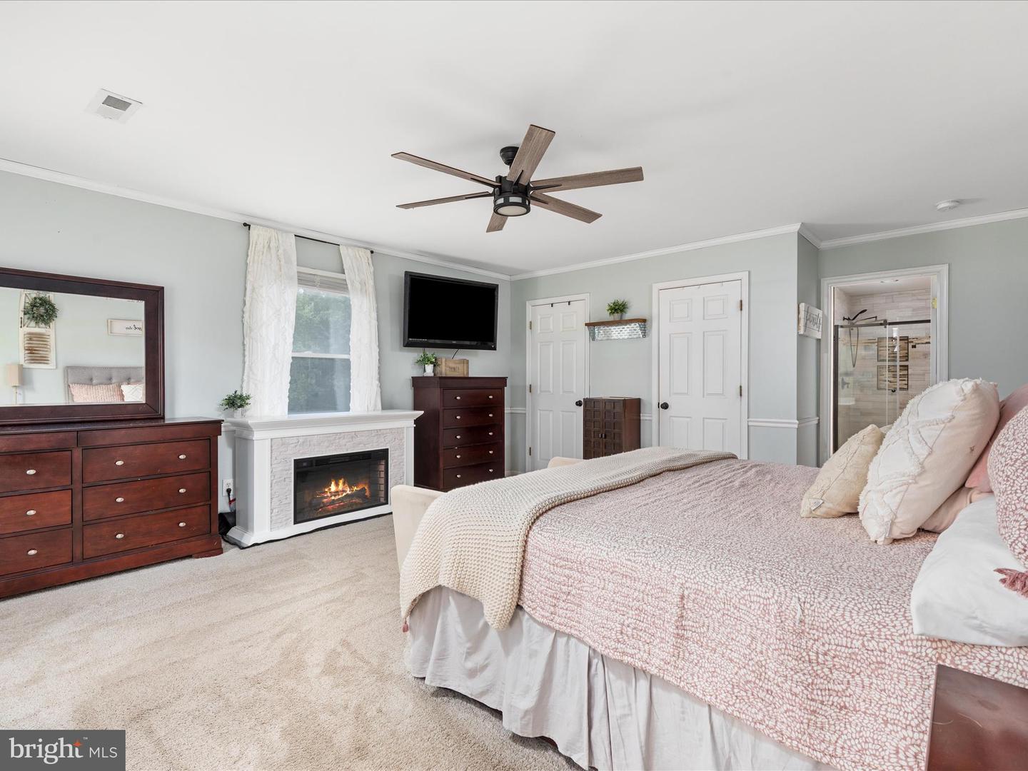 Amissville, Virginia, 20106, United States, 4 Bedrooms Bedrooms, ,4 BathroomsBathrooms,Residential,Active,1929462
