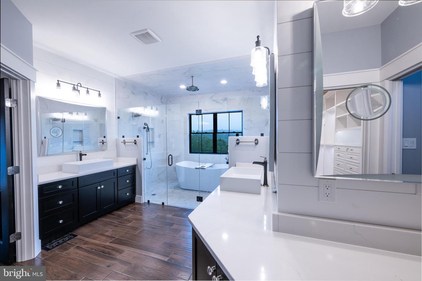 Kutztown, Pennsylvania, 19530, United States, 6 Bedrooms Bedrooms, ,5 BathroomsBathrooms,Residential,Active,1968418