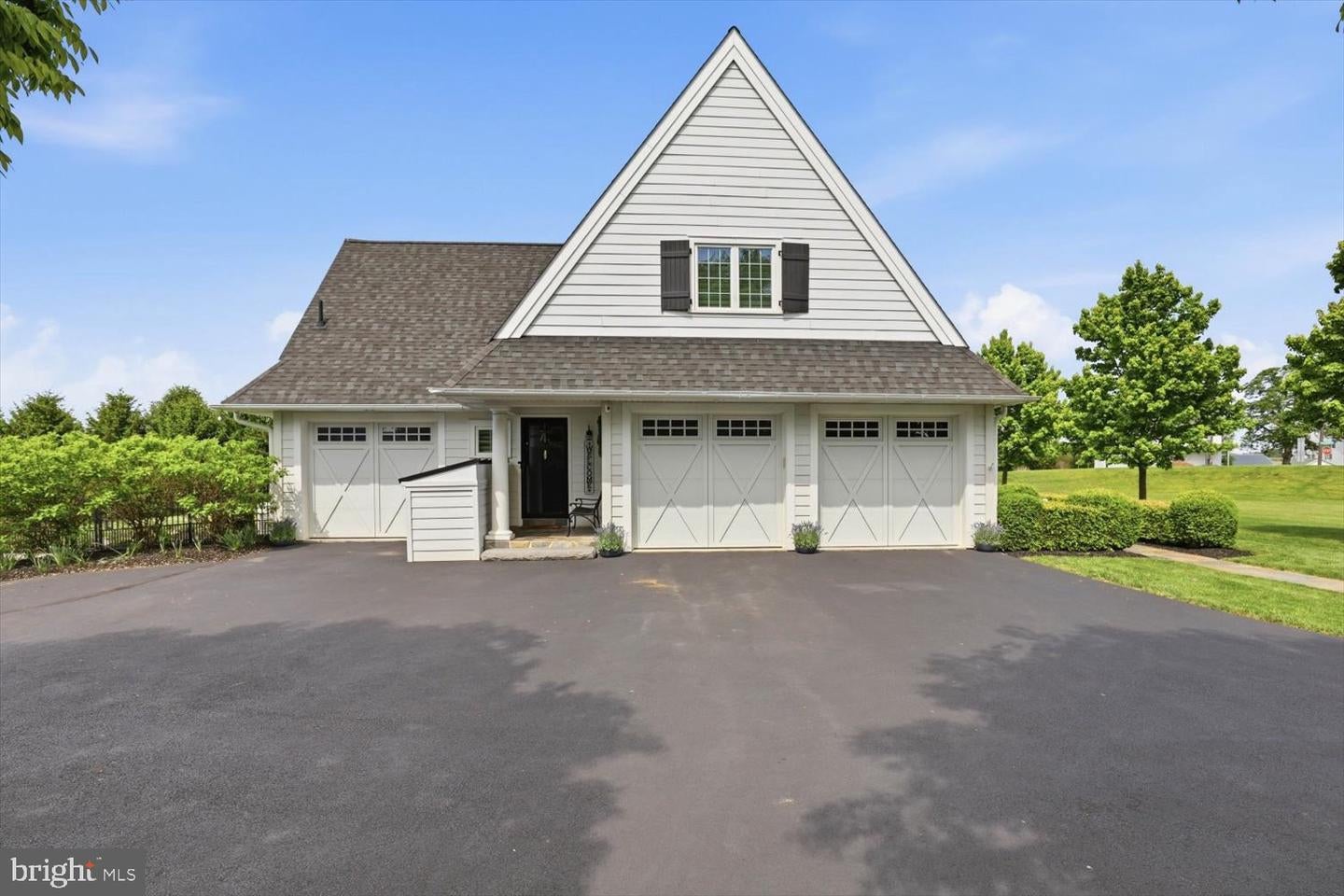 Lititz, Pennsylvania, 17543, United States, 4 Bedrooms Bedrooms, ,3 BathroomsBathrooms,Residential,Pending,2045746