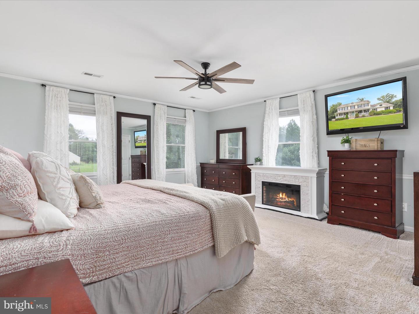 Amissville, Virginia, 20106, United States, 4 Bedrooms Bedrooms, ,4 BathroomsBathrooms,Residential,Active,1929462