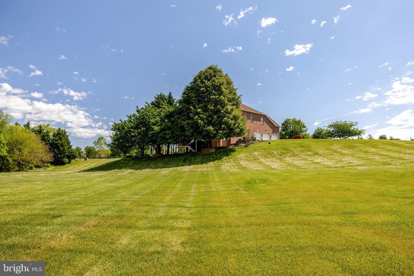 Leesburg, Virginia, 20175, United States, 5 Bedrooms Bedrooms, ,5 BathroomsBathrooms,Residential,Active,2021689