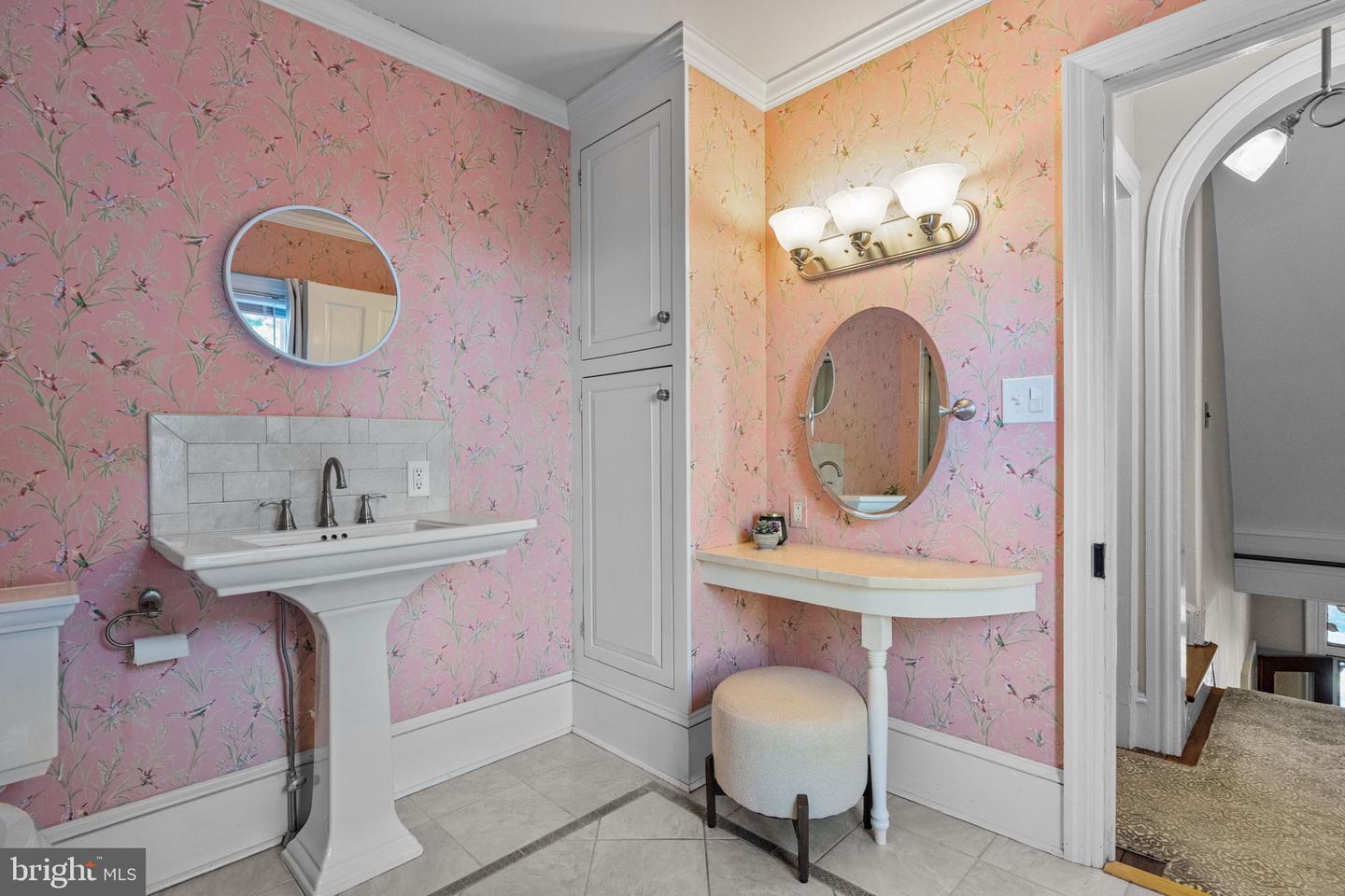 Newtown, Pennsylvania, 18940, United States, 5 Bedrooms Bedrooms, ,3 BathroomsBathrooms,Residential,Active,2011886