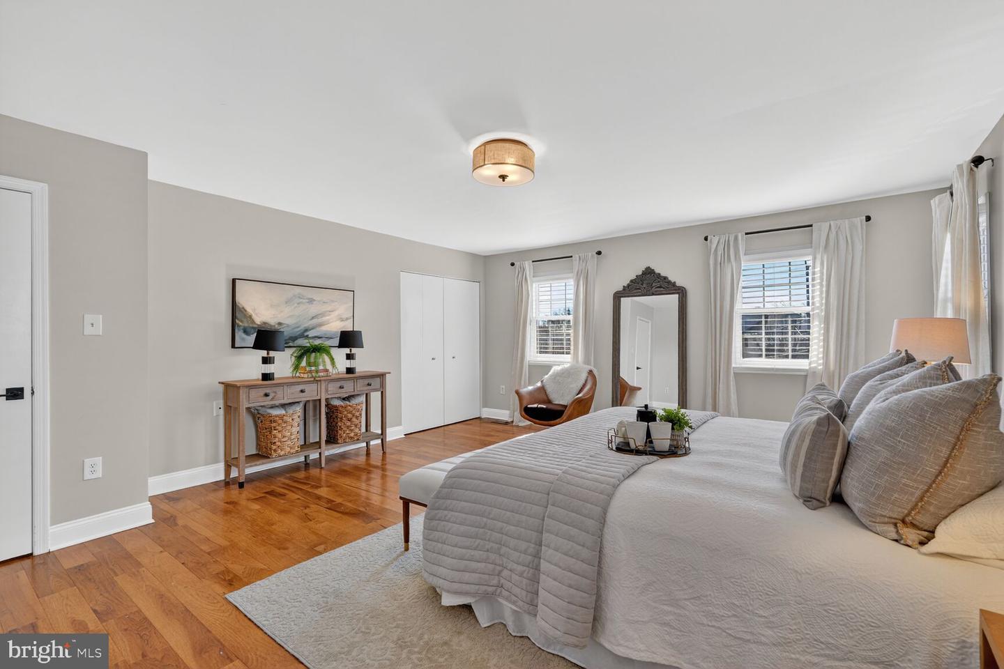 Arlington, Virginia, 22201, United States, 3 Bedrooms Bedrooms, ,3 BathroomsBathrooms,Residential,Active,1997876