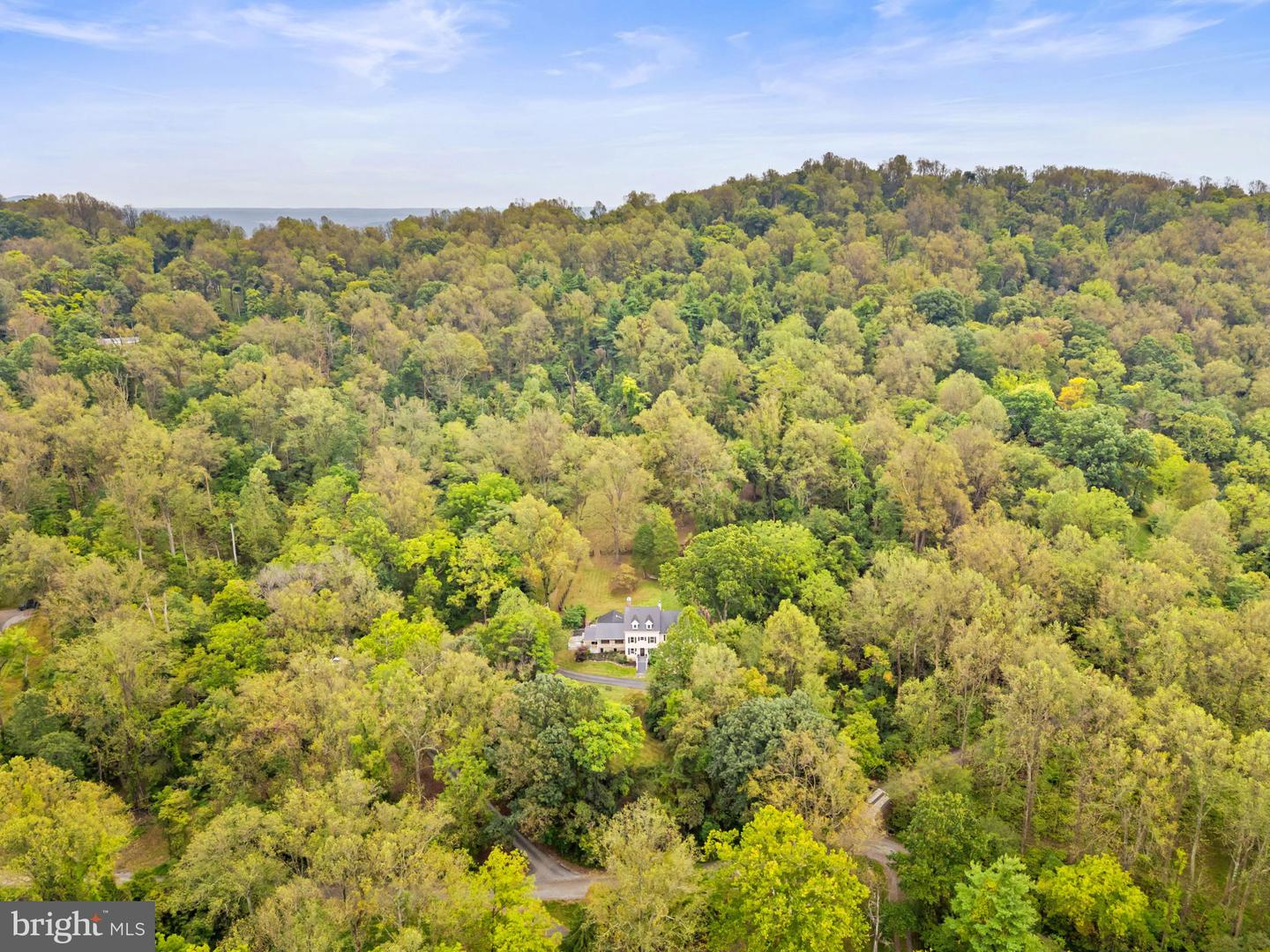 Lovettsville, Virginia, 20180, United States, ,2 BathroomsBathrooms,Residential,Active,1954034