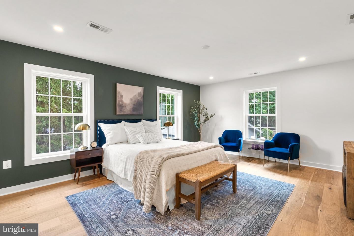 Kensington, Maryland, 20895, United States, 5 Bedrooms Bedrooms, ,4 BathroomsBathrooms,Residential,Active,1904171