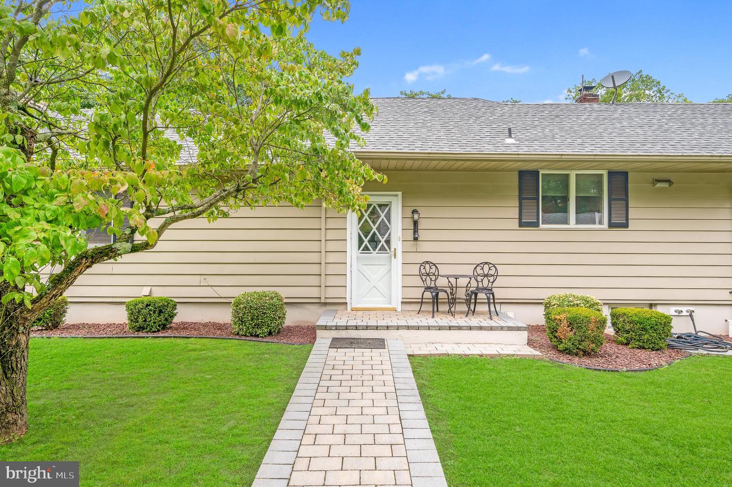 Freehold, New Jersey, 07728, United States, 3 Bedrooms Bedrooms, ,3 BathroomsBathrooms,Residential,Active,1922297