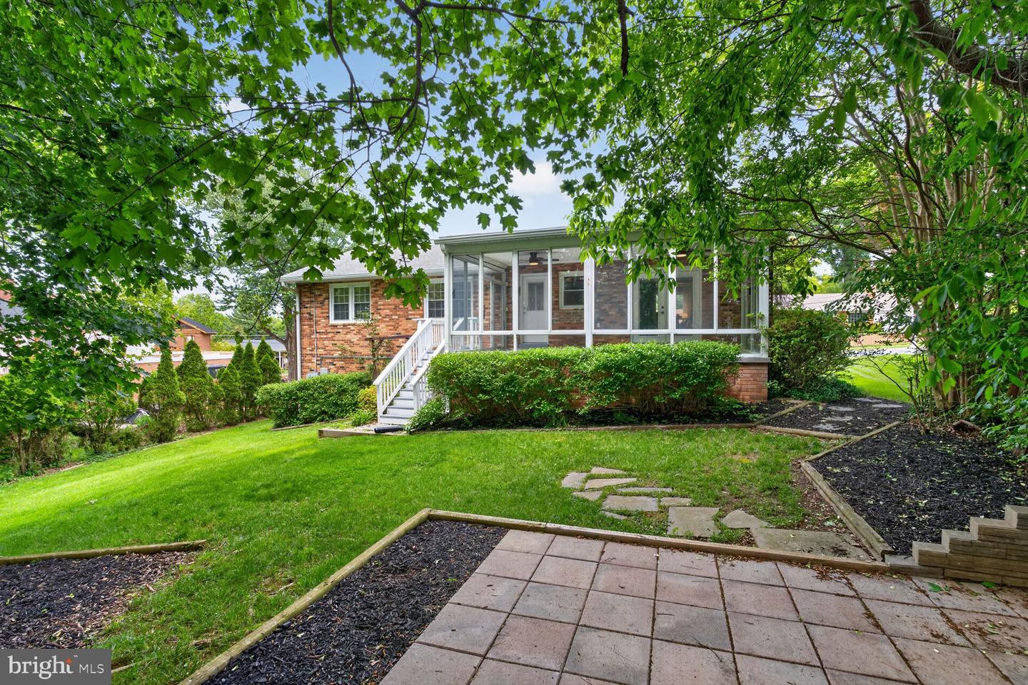Falls Church, Virginia, 22043, United States, 4 Bedrooms Bedrooms, ,3 BathroomsBathrooms,Residential,Active,2045048