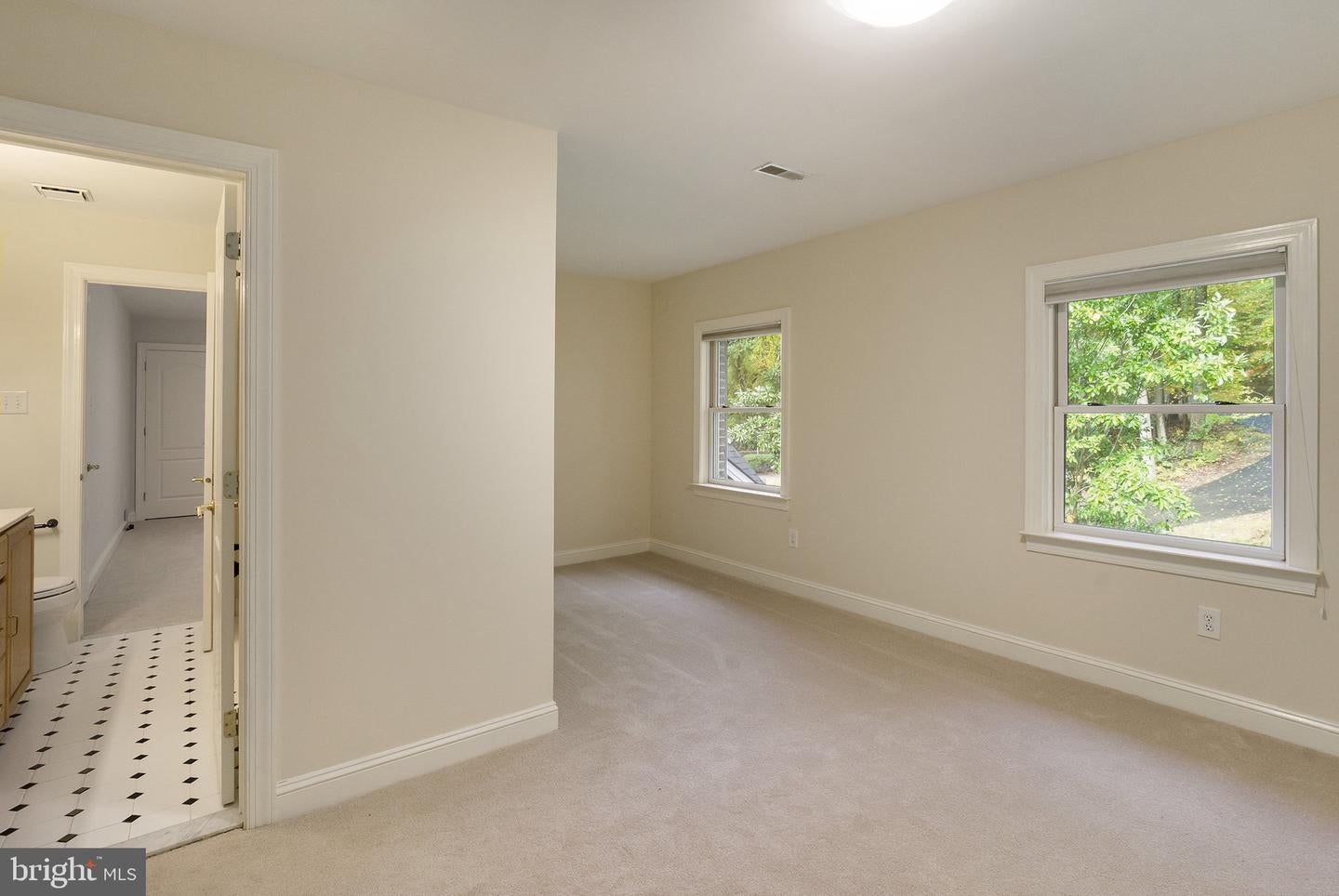 Sellersville, Pennsylvania, 18960, United States, 10 Bedrooms Bedrooms, ,7 BathroomsBathrooms,Residential,Active,1965847