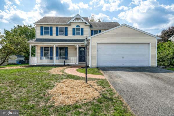 136 FOXBURY DR, ELIZABETHTOWN, PA 17022 - Image 1