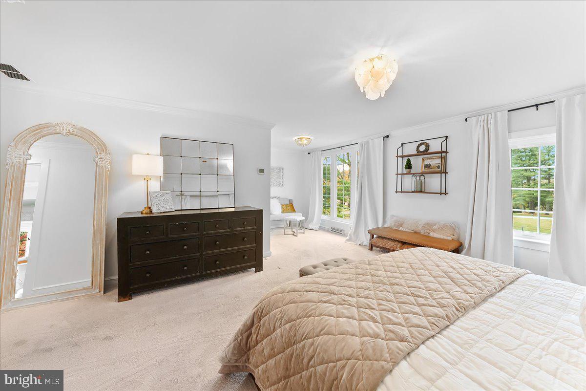 Wilmington, Delaware, 19807, United States, 5 Bedrooms Bedrooms, ,6 BathroomsBathrooms,Residential,Active,1988434