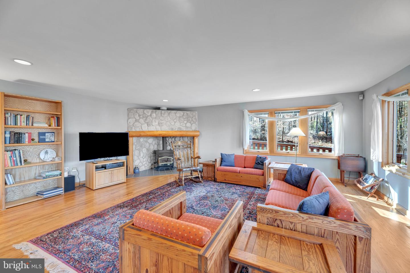 Ellicott City, Maryland, 21042, United States, 5 Bedrooms Bedrooms, ,5 BathroomsBathrooms,Residential,Active,1988714