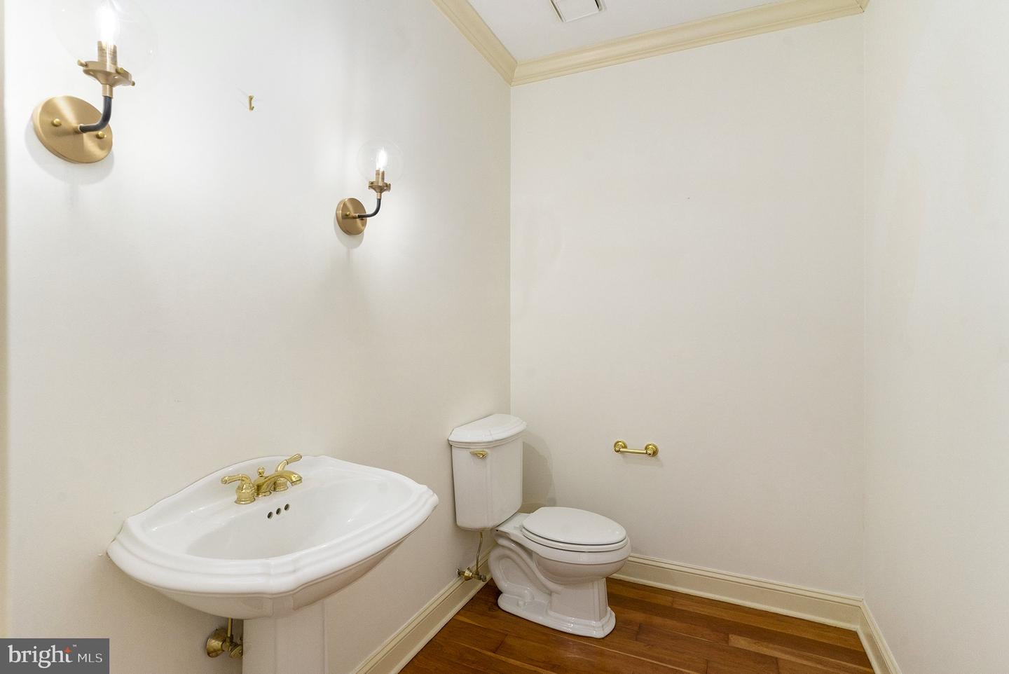 Sellersville, Pennsylvania, 18960, United States, 10 Bedrooms Bedrooms, ,7 BathroomsBathrooms,Residential,Active,1965847