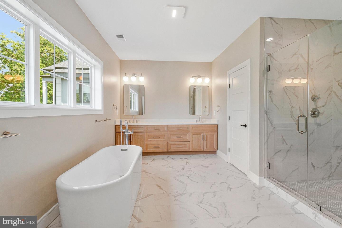 Falls Church, Virginia, 22046, United States, 7 Bedrooms Bedrooms, ,7 BathroomsBathrooms,Residential,Active,2006868