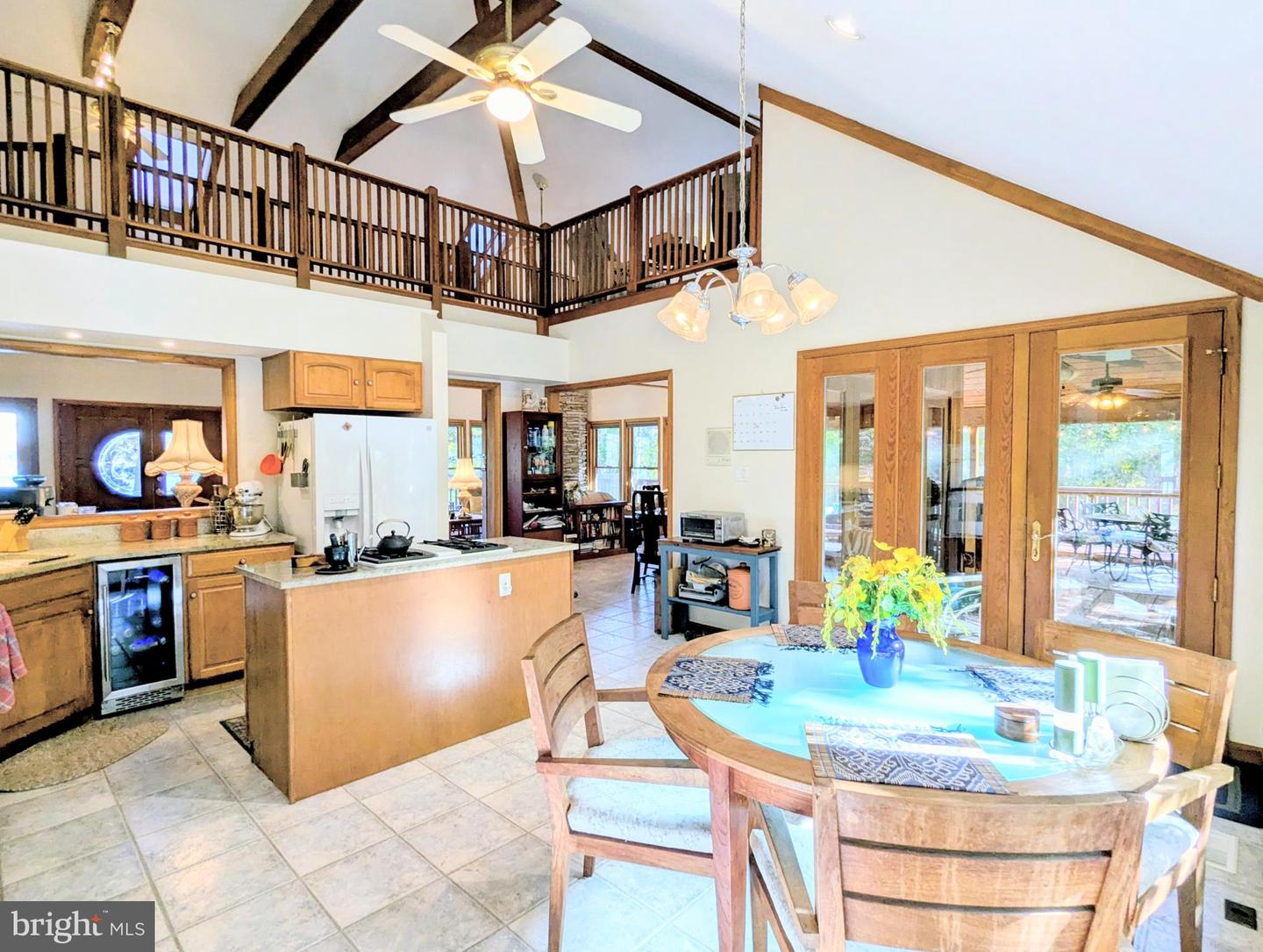 Queenstown, Maryland, 21658, United States, 4 Bedrooms Bedrooms, ,3 BathroomsBathrooms,Residential,Active,1973642