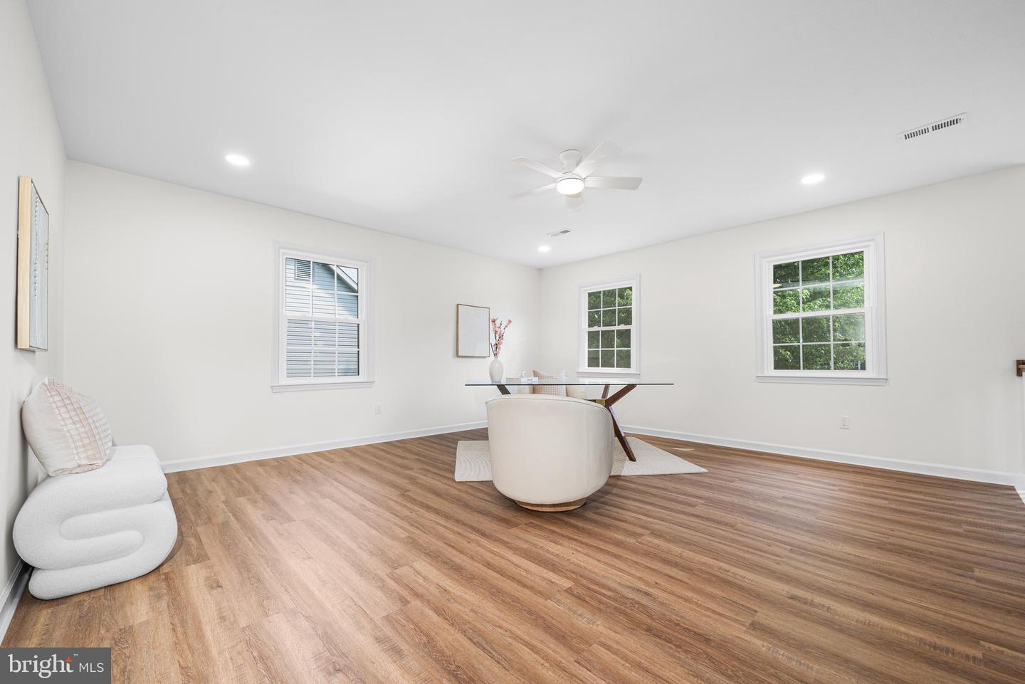 Clifton, Virginia, 20124, United States, 4 Bedrooms Bedrooms, ,4 BathroomsBathrooms,Residential,Active,2041351