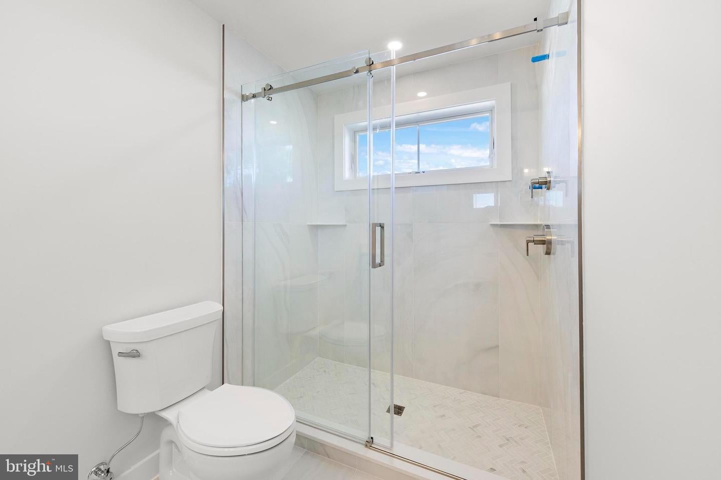 Long Beach Township, New Jersey, 08008, United States, 6 Bedrooms Bedrooms, ,6 BathroomsBathrooms,Residential,Active,1927658