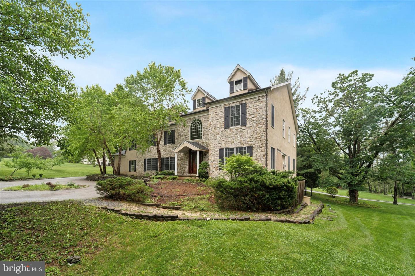 Newtown Square, Pennsylvania, 19073, United States, 5 Bedrooms Bedrooms, ,7 BathroomsBathrooms,Residential,Active,1820371