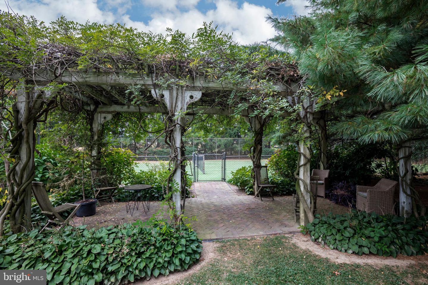 Kennett Square, Pennsylvania, 19348, United States, ,9 BathroomsBathrooms,Residential,Active,1704224