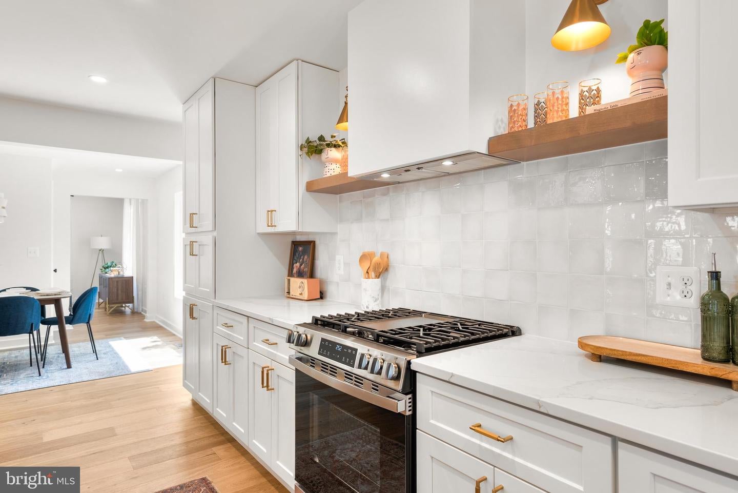 Kensington, Maryland, 20895, United States, 5 Bedrooms Bedrooms, ,4 BathroomsBathrooms,Residential,Active,1904171