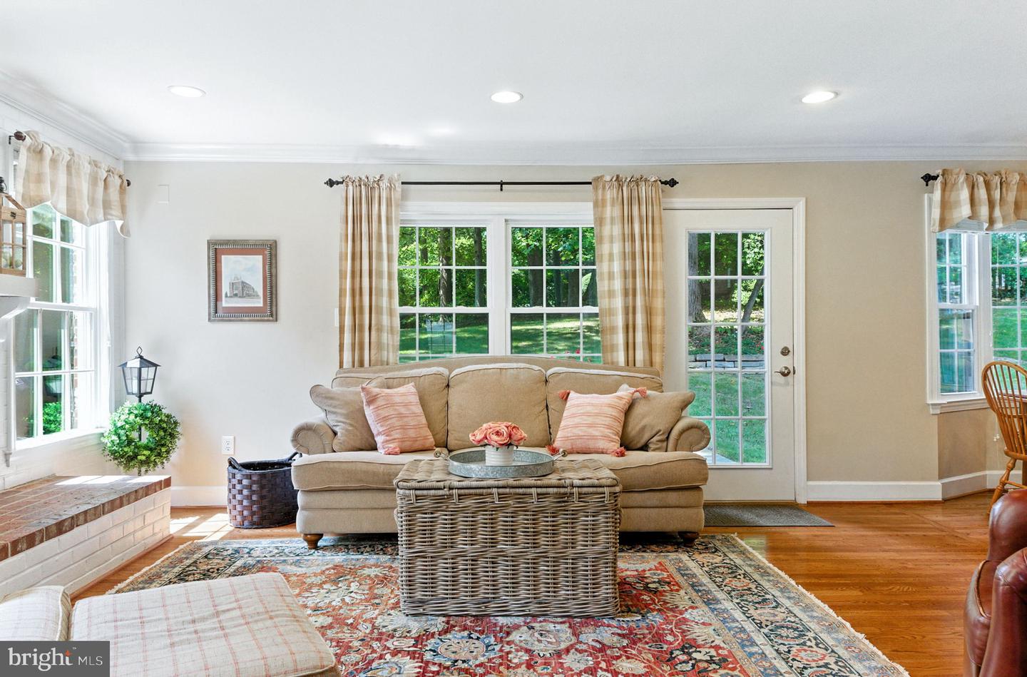 Annandale, Virginia, 22003, United States, 4 Bedrooms Bedrooms, ,4 BathroomsBathrooms,Residential,Active,1900183