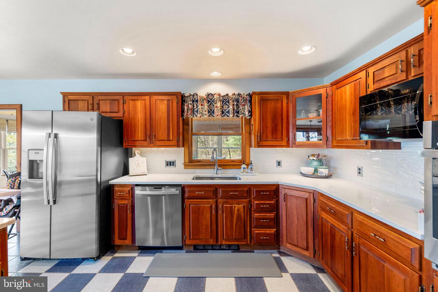 Winchester, Virginia, 22602, United States, 4 Bedrooms Bedrooms, ,4 BathroomsBathrooms,Residential,Active,2041509