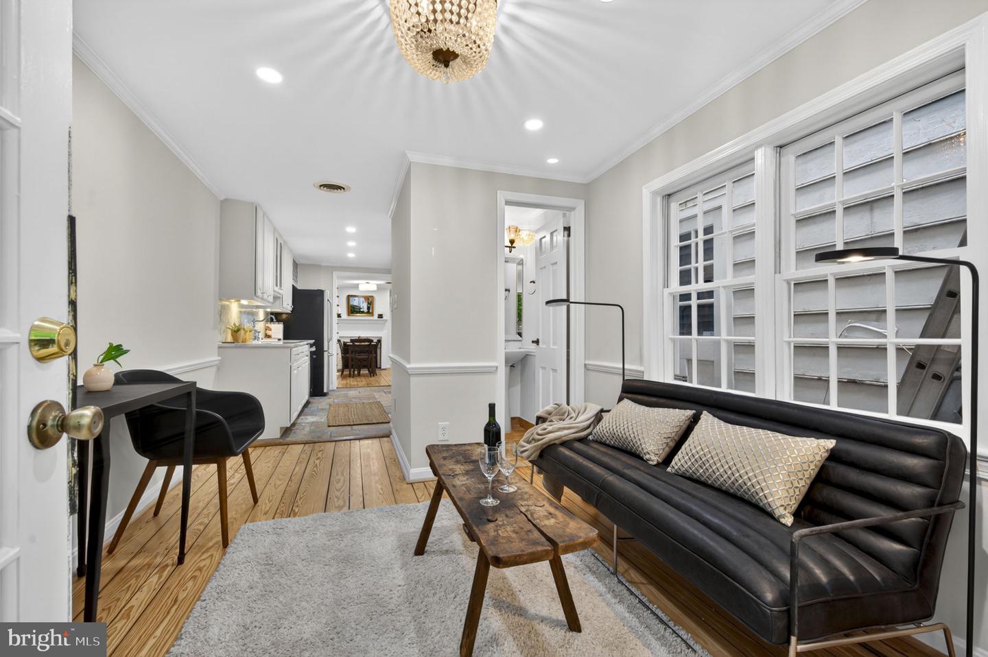 Alexandria, Virginia, 22314, United States, 3 Bedrooms Bedrooms, ,3 BathroomsBathrooms,Residential,Active,2044570