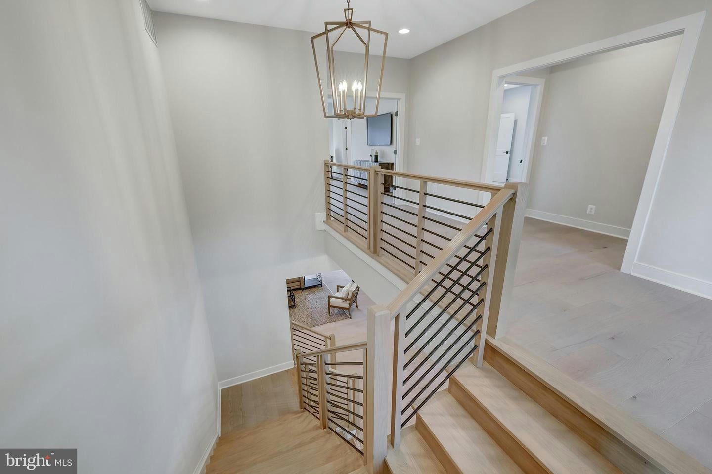 Arlington, Virginia, 22207, United States, ,Residential,Pending,1702157