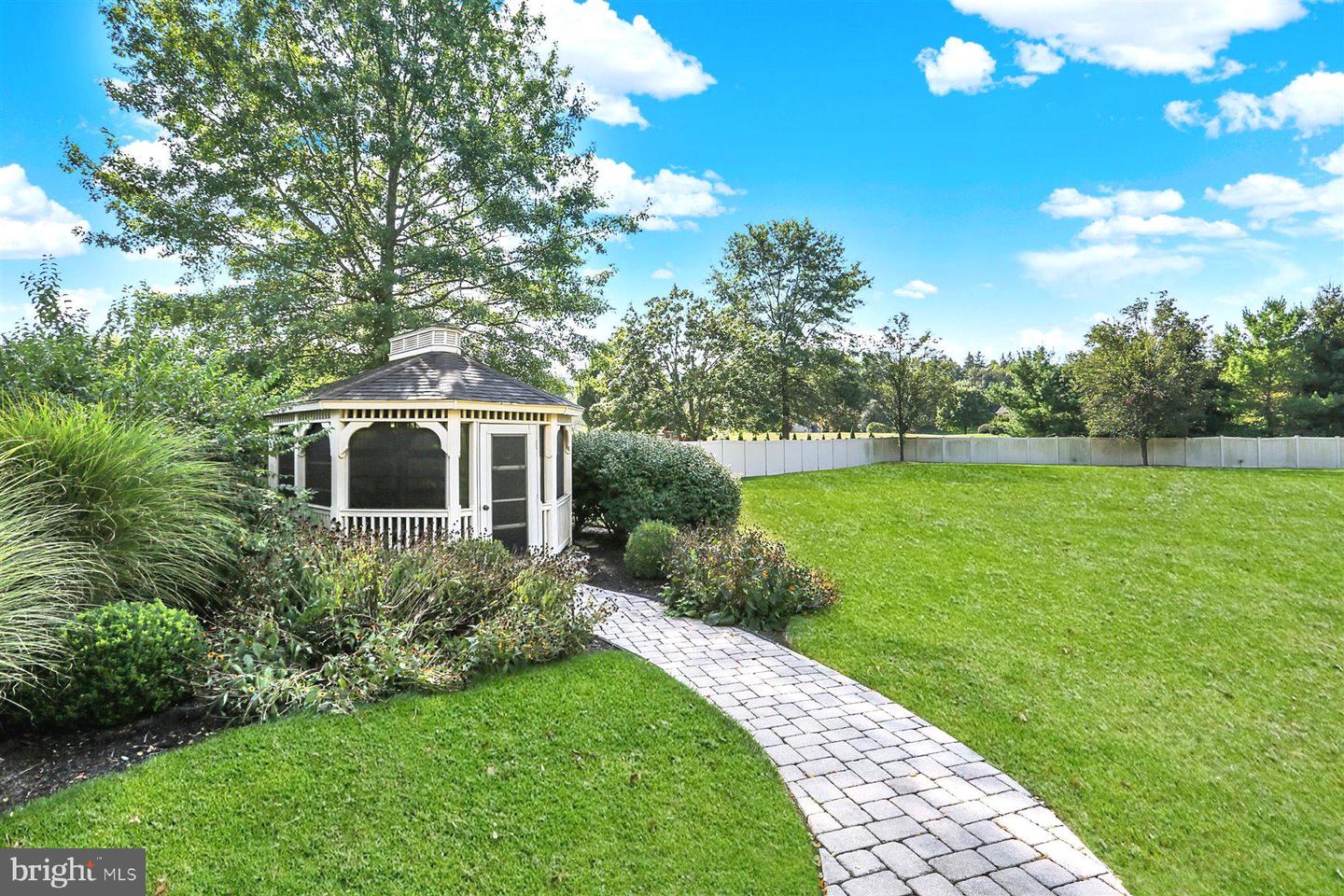 Mechanicsburg, Pennsylvania, 17050, United States, 4 Bedrooms Bedrooms, ,6 BathroomsBathrooms,Residential,Active,1941336