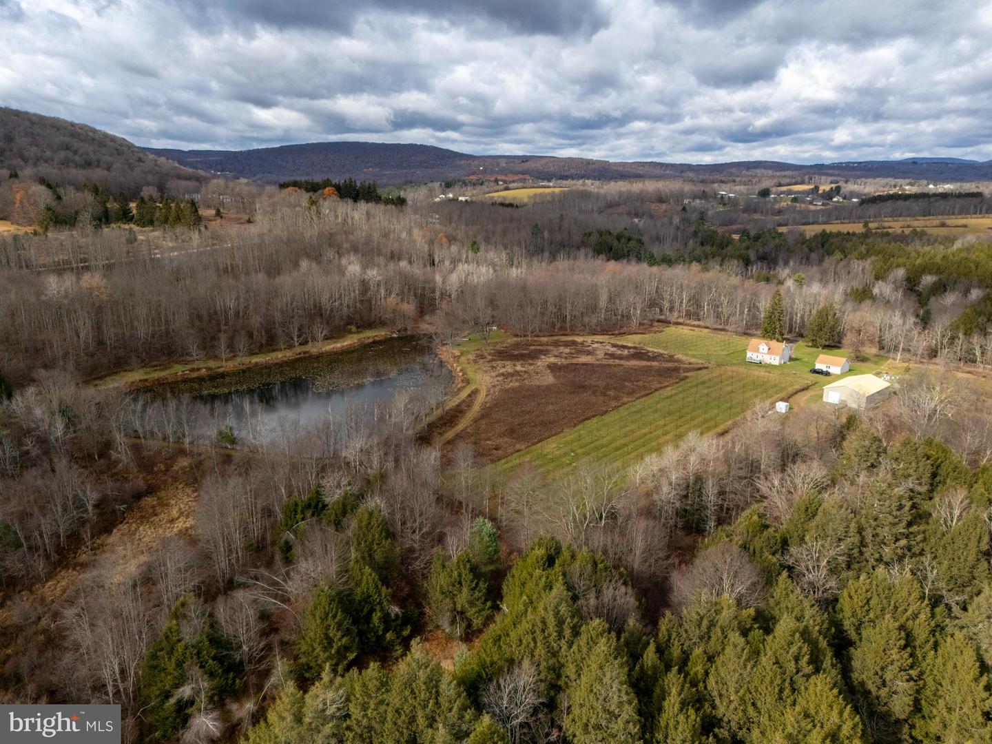 Waymart, Pennsylvania, 18472, United States, 4 Bedrooms Bedrooms, ,2 BathroomsBathrooms,Residential,Active,2007156