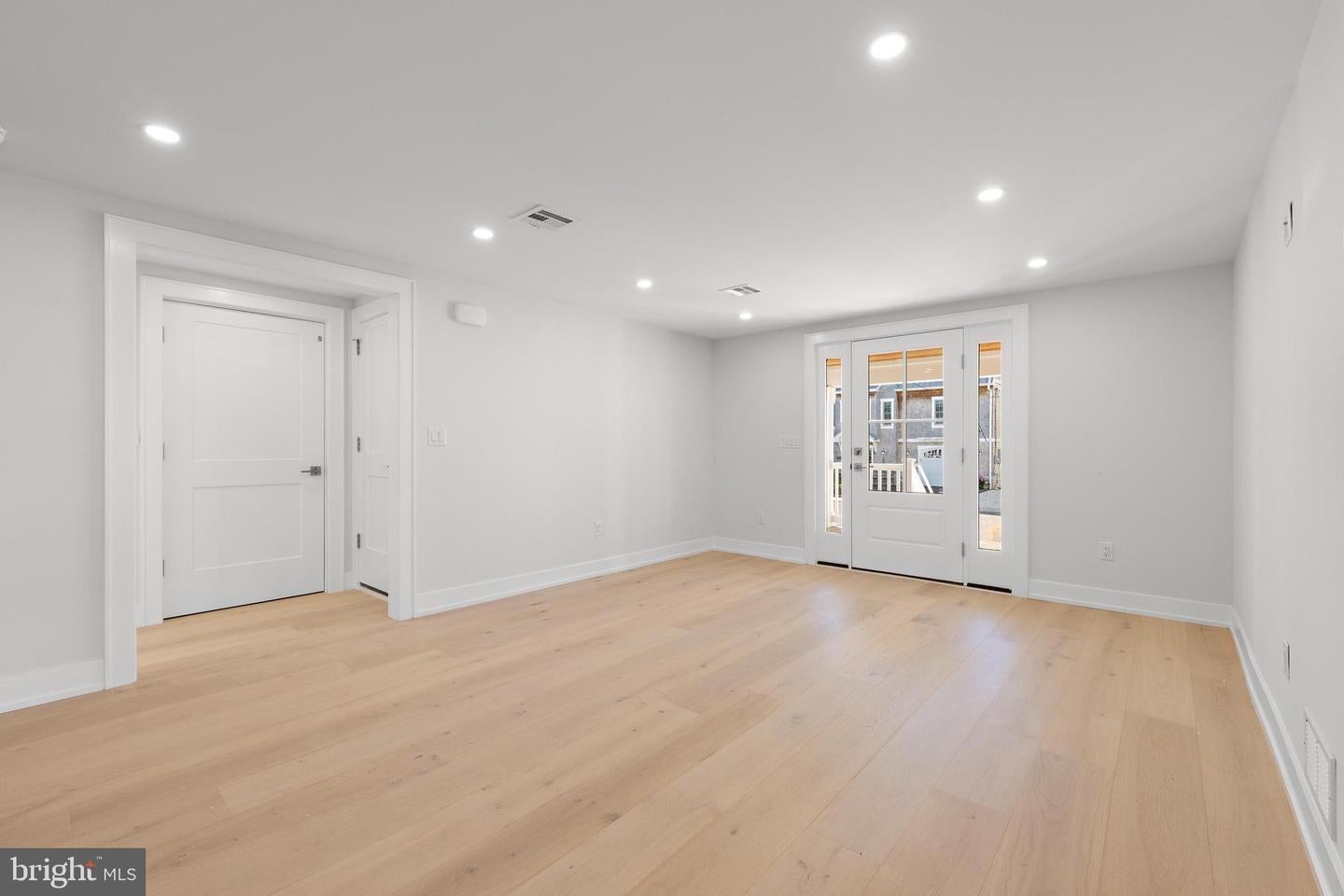 Long Beach Township, New Jersey, 08008, United States, 6 Bedrooms Bedrooms, ,6 BathroomsBathrooms,Residential,Active,1927658