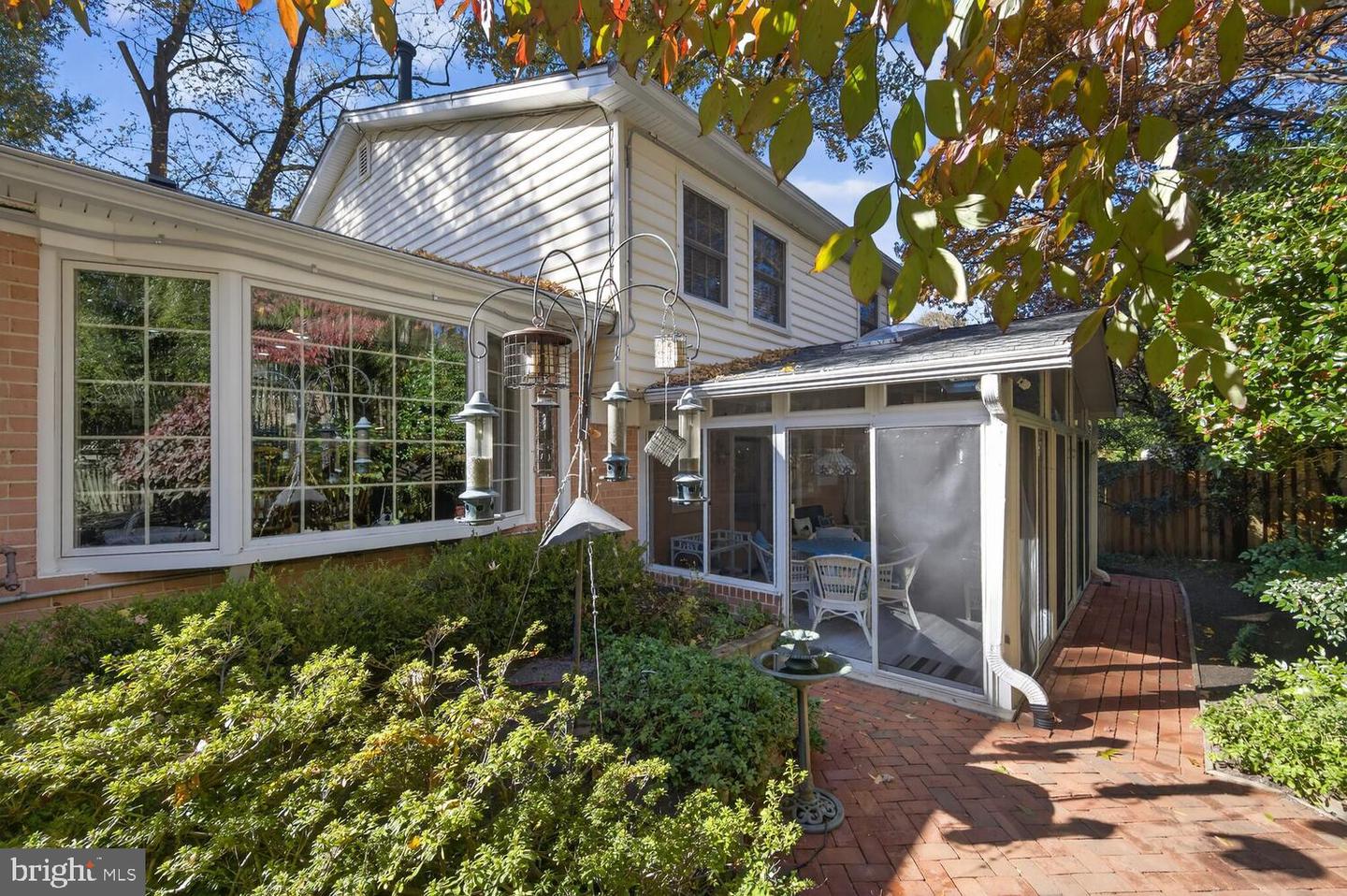 Potomac, Maryland, 20854, United States, 5 Bedrooms Bedrooms, ,4 BathroomsBathrooms,Residential,Active,1988709