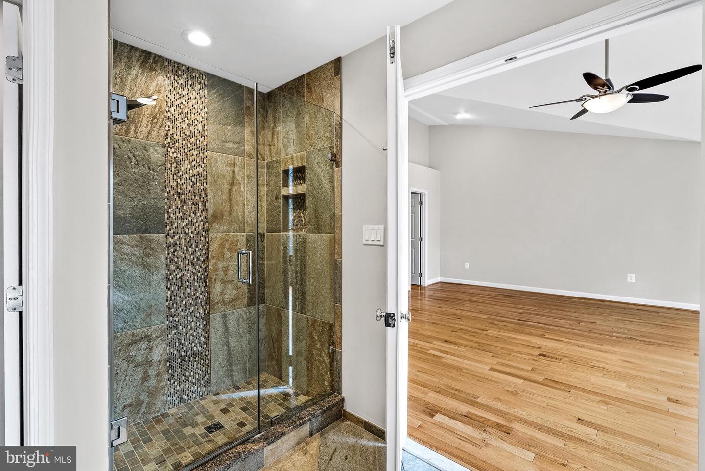 Potomac, Maryland, 20854, United States, 4 Bedrooms Bedrooms, ,4 BathroomsBathrooms,Residential,Active,1973311