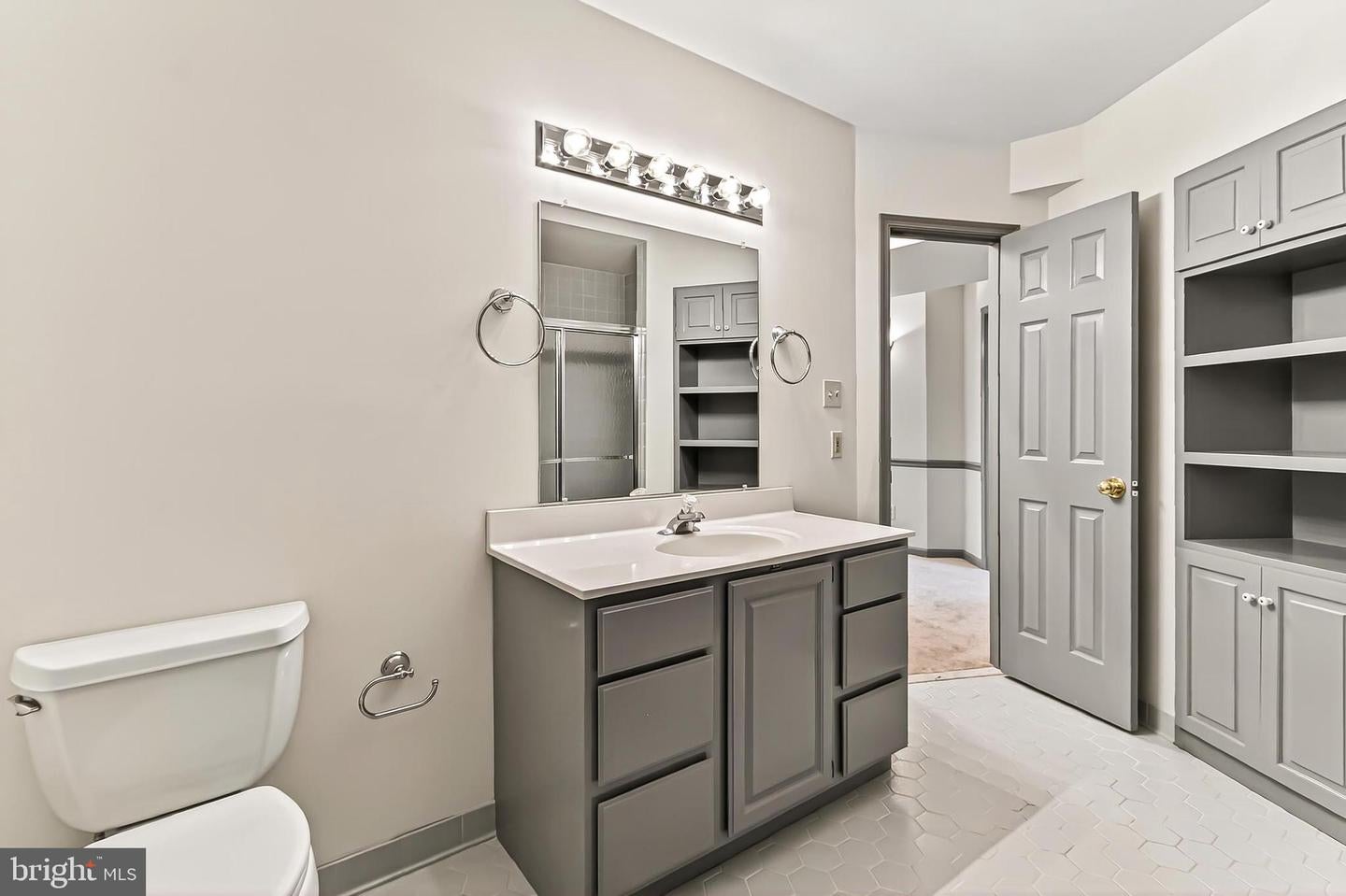 Falls Church, Virginia, 22042, United States, 4 Bedrooms Bedrooms, ,5 BathroomsBathrooms,Residential,Active,1988475