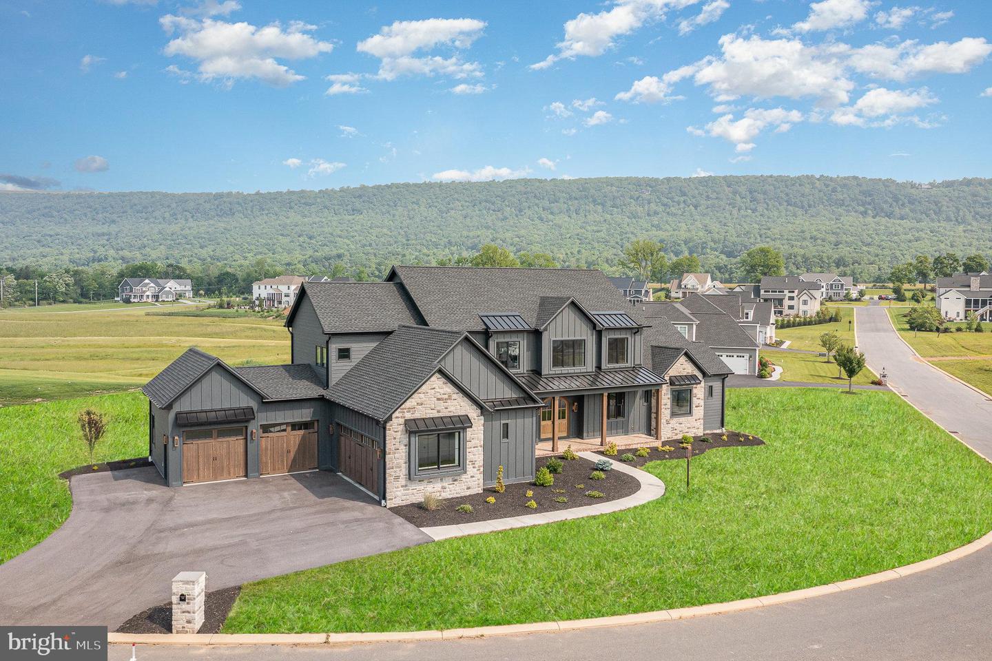 Mechanicsburg, Pennsylvania, 17050, United States, ,6 BathroomsBathrooms,Residential,Active,1704719